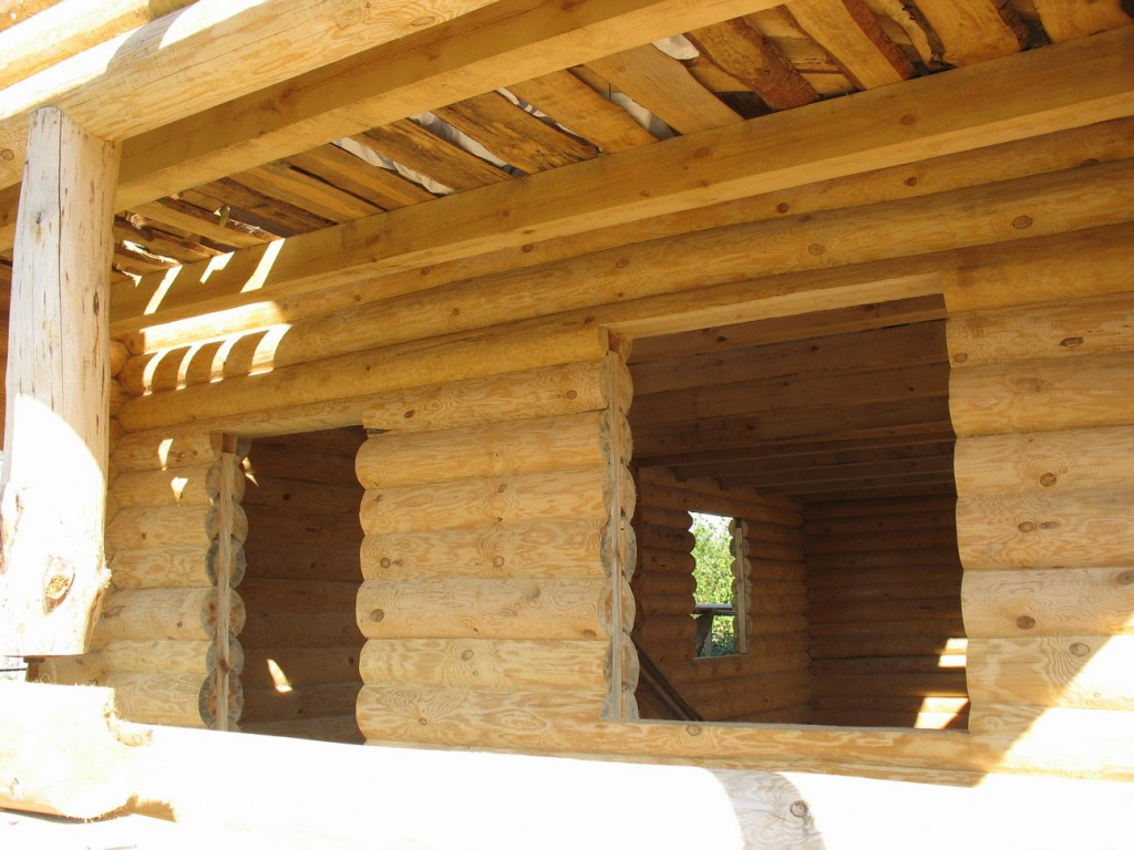 Дверные и оконные проемы в деревянном доме